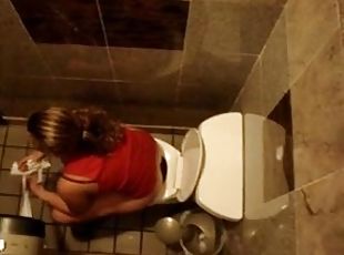 Arab College Friend Spying when Toilet in LONDON unv
