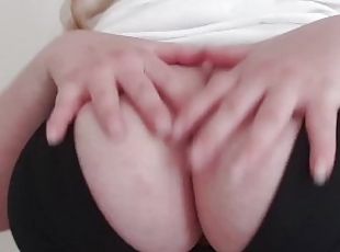 Sara Willis can seduce you on webcam with her big bouncing tits