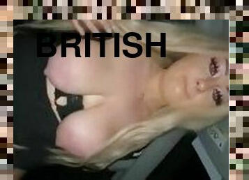 CHUBBY BRITISH BLONDE BBW FLASHING TITS