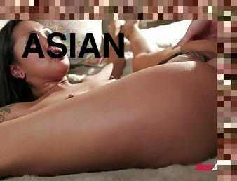 asiatiche, eruzioni-di-sperma, pornostar, gole-profonde, sperma-sulla-faccia, brunette