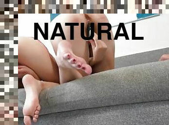 Solo girls Anadelle and Luna Haze is masturbate with sex toy on the couch,in 4K.