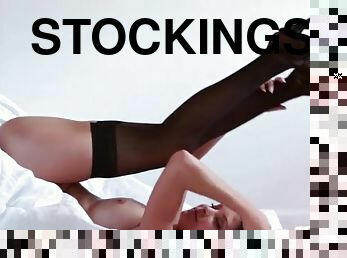 strømper-stockings, alene, erotisk, høye-heler, erting