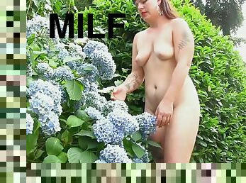 tettone, allaperto, fichette, mogli, maturi, ragazze-giovani, mammine-mature, belle, solitari, giardino