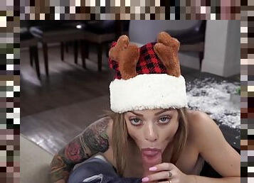 Girl next door Roxy Ryder - Christmas Is Cumming - hardcore with cumshot