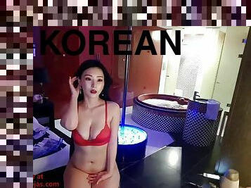 Korean camgirl sexy show in hotel suite