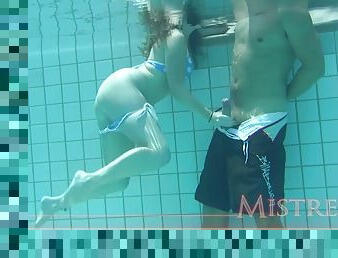 Underwater Tempting Time - Handjob Video