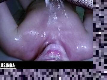 bañando, meando, coño-pussy, amateur, madurita-caliente, primera-persona, ducha, culo-en-la-cara, dominación, dominación-femenina