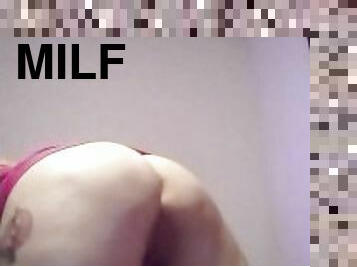 Sexy White milf has Fuck for her Door dash tip