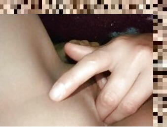 peluda, masturbación, orgasmo, coño-pussy, squirting, amateur, con-los-dedos, primera-vez, jóvenes18, corrida