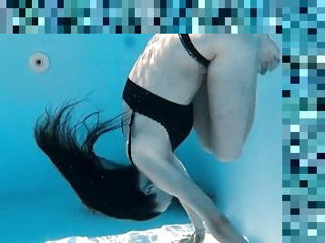 Fernanda Releve Underwater Gymnast Babe