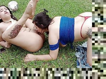 Colombian Lesbians Licking Their Pussies In A Private Estate - Porn In Spanish
