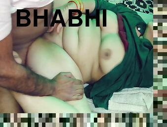 Padosan Bhabhi Ko Tange Chaudi Karke Choda Or Bhabhi Ko Khub Land Chuswaya Or Ki Land Se Hi Mang Bhar Di With Devar Bhabhi