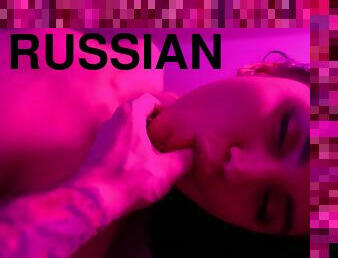 піхва-pussy, росіянка, великий-член, підліток, точка-зору, злягання, татусь, брюнетка, татуювання