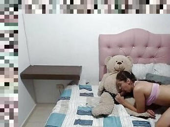 She breaks her pussy with her strap-on teddy bear