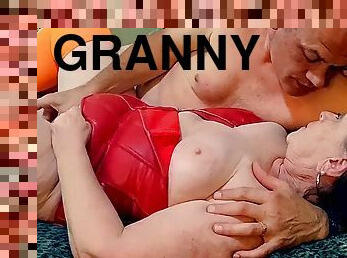 Granny Velma fucked and squirting 08062023-C4