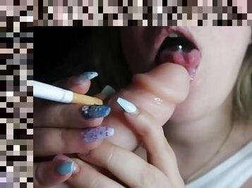 HOT GIRL WITH CUTE LIPS AND TONGUE RING SMOKE A CIGARETTE WHILE DO AN AMAZING BLOWJOB CLOSE UP