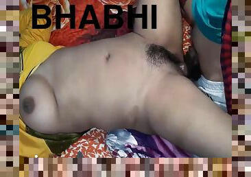 Devar Ne Bhabhi Ki Choot Se Nikala Pani - Devar Bhabhi