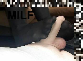 masturbation, énorme-bite, milf, bdsm, esclave, pieds, secousses, ejaculation, fétiche, branlette-avec-les-pieds