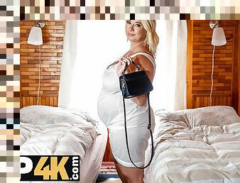 VIP4K. Pregnant Seductress Took Advantage of Collectors Naivety