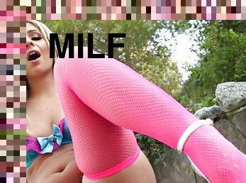 Madelyn Monroe Prefers Bright Pink