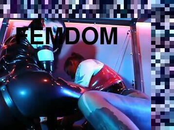 fisting, strapon, anal, hardcore, bdsm, sex-in-trei, latex, bondage, femdom, tatuaj