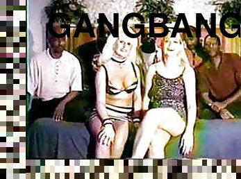 isteri, antar-ras, gangbang-hubungan-seks-satu-orang-dengan-beberapa-lawan-jenis, creampie-ejakulasi-di-dalam-vagina-atau-anus-dan-keluarnya-tetesan-sperma, hitam, amerika