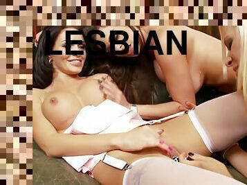 ציצי-גדול, לסבית-lesbian, מין-קבוצתי, שלישיה, בלונדיני, מגולח, שחרחורת