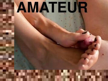 masturbare-masturbation, rusoaica, amatori, jet-de-sperma, milf, facut-acasa, neamt, picioare, masturbare, sperma