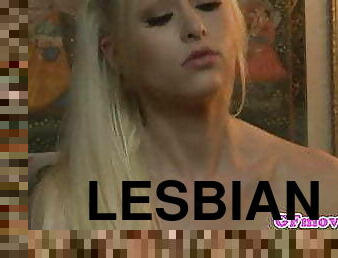 Bigtiddy blonde babe queening her lesbian gf
