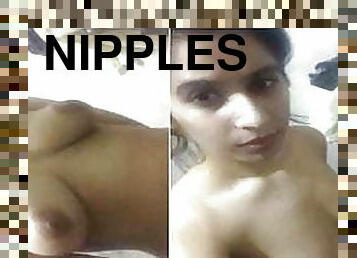 Today Exclusive- Hot Pak Girl Showing Her Boo...