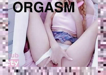 masturbare-masturbation, orgasm, pasarica, slabanoaga, adolescenta, jucarie, brazilia, cu-degetelul, pima-oara, blonda