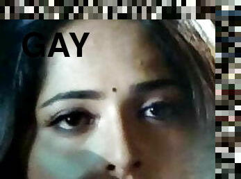 Anushka face slap