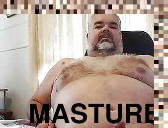 Chubby daddy bear big cum