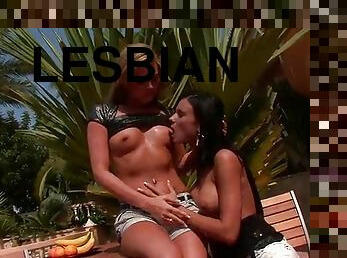 Lesbian babes licking and kissing