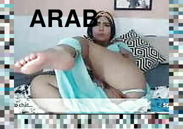Hot Arabic girl big boob masterbating