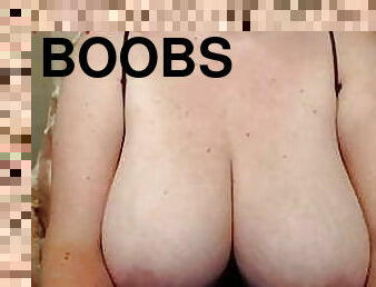 Sexy babe nice boobs
