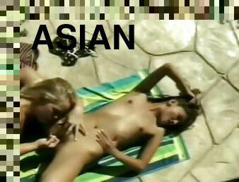 asiatic, masturbare-masturbation, pasarica, lesbiana, jucarie, cu-degetelul, dublu, blonda, uda, bruneta