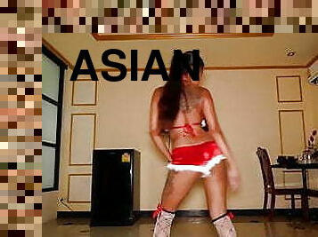 Asian girl giving the best blowjob