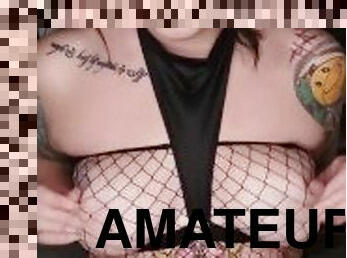 onani, orgasme, amatør, leke, hjemmelaget, strømper, alene, goth, brunette, tattoo