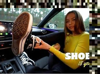 She did a shoejob in her Converse in my car