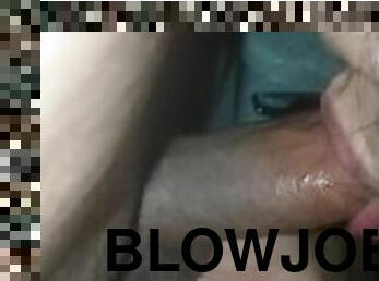 I give my boyfriend a rich blowjob until he makes him come on my tits