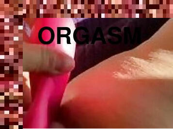 masturbarsi, orgasmi, fichette, amatoriali, mammine-mature, giocattoli, donne-grasse-e-belle, solitari, bagnate