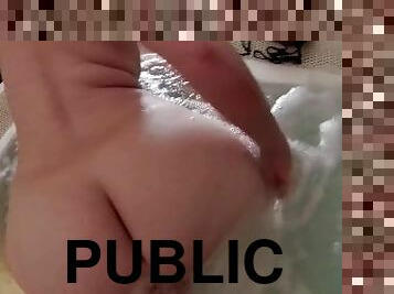 culo, tetas-grandes, público, amateur, mamada, primera-persona, cabalgando, jacuzzi, realidad