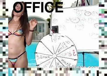 birou-office, petrecere, secretara, amatori, bunaciuni, milf, star-porno, dezbracandu-se, pov, sperma