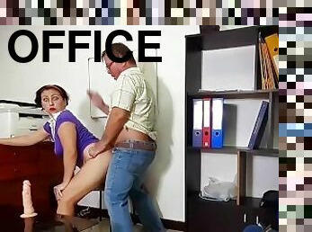 birou-office, public, pasarica, secretara, jet-de-sperma, milf, hardcore, slobozita, pov, realitate