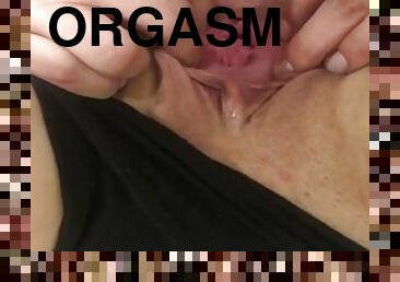 POV of Daddy rubbing my pink pussy - EXTREME REAL SQUIRT