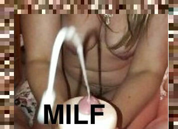 mamelons, amateur, fellation, milf, jouet, branlette, point-de-vue, ejaculation, blonde, percé