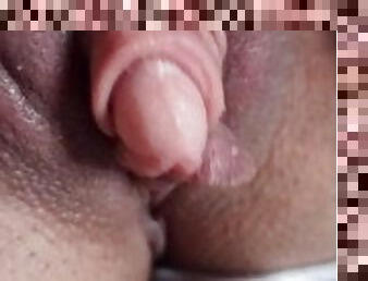 clitoris-bagian-atas-vagina-paling-sensitif, gemuk-fat, besar-huge, mastubasi, orgasme, vagina-pussy, wanita-gemuk-yang-cantik, seorang-diri, besar, penis