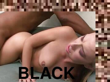 Jessica has Kissed a Black Guy but never Fucked a BBC