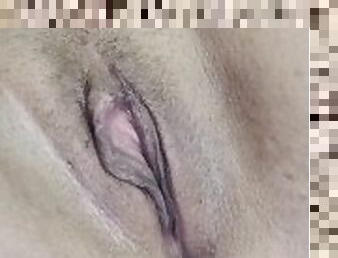 clitoris, masturbare-masturbation, orgasm, pasarica, amatori, adolescenta, jucarie, hardcore, facut-acasa, cu-degetelul